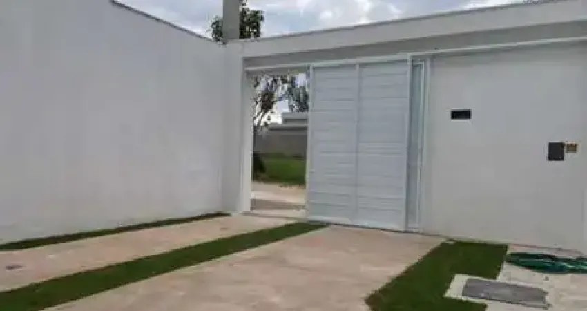Casa para Venda em Macaé, Ajuda de Cima, 2 dormitórios, 1 suíte, 2 banheiros, 1 vaga