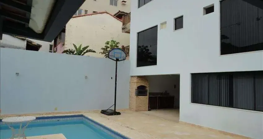 Casa para Venda em Macaé, Praia do Pecado, 4 dormitórios, 2 suítes, 5 banheiros, 2 vagas