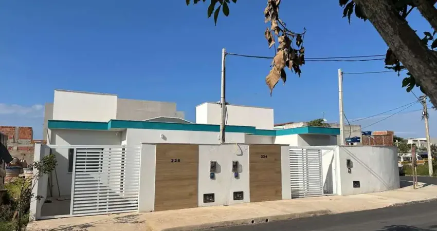 Casa para Venda em Macaé, Ajuda de Cima, 2 dormitórios, 1 suíte, 2 banheiros, 1 vaga