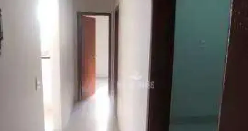 Casa com 3 quartos à venda no Bairro Portal do Vale - Uberlândia/MG