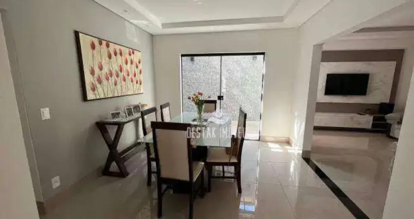 Casa com 3 quartos à venda no Bairro Jardim das Palmeiras - Uberlândia/MG
