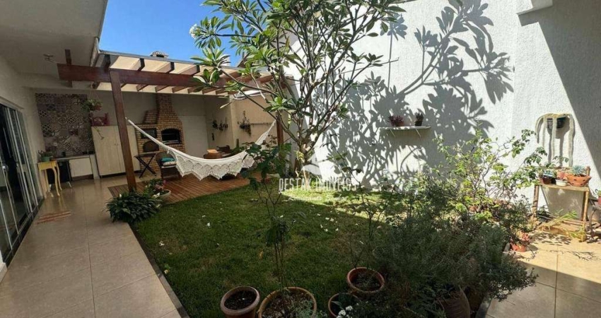 Casa com 3 quartos à venda, 300 m² - Novo Mundo - Uberlândia/MG