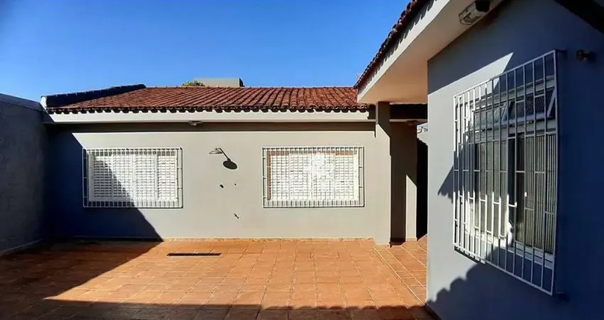 Casa com 3 quartos à venda, bairro Brasil - Uberlândia/MG