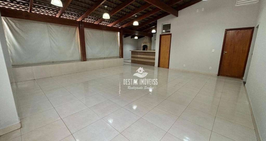 Sobrado com 4 quartos à venda, bairro Jardim Patrícia - Uberlândia/MG