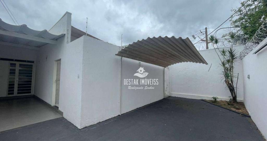 Casa com 3 quartos à venda no Bairro Vigilato Pereira - Uberlândia/MG