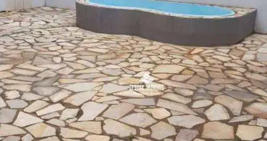 Casa com 3 quartos à venda no Bairro Santa Mônica - Uberlândia/MG