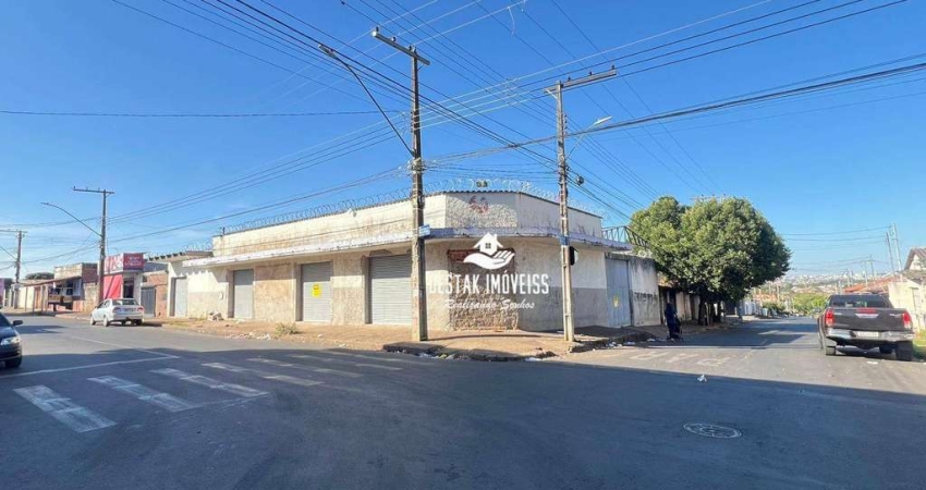 Barracão à venda por R$ 1.300.000,00 - Tocantins - Uberlândia/MG