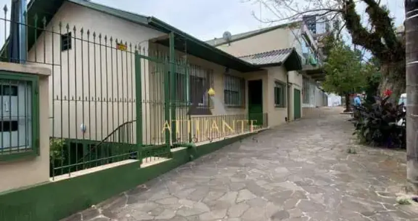 Casa Semimobiliada no bairro Madureira