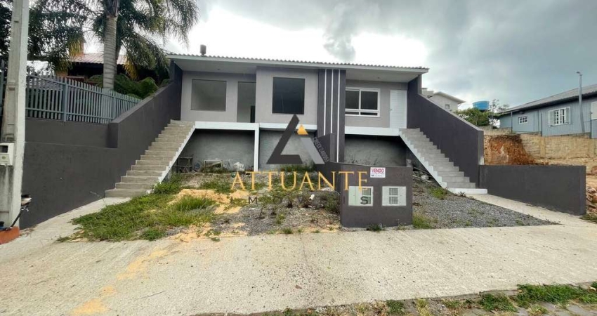 Sobrado com entrada individual, situado no Bairro de Ana Rech