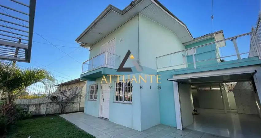 Casa com 3 dormitórios no Bairro Universitário em Caxias do Sul