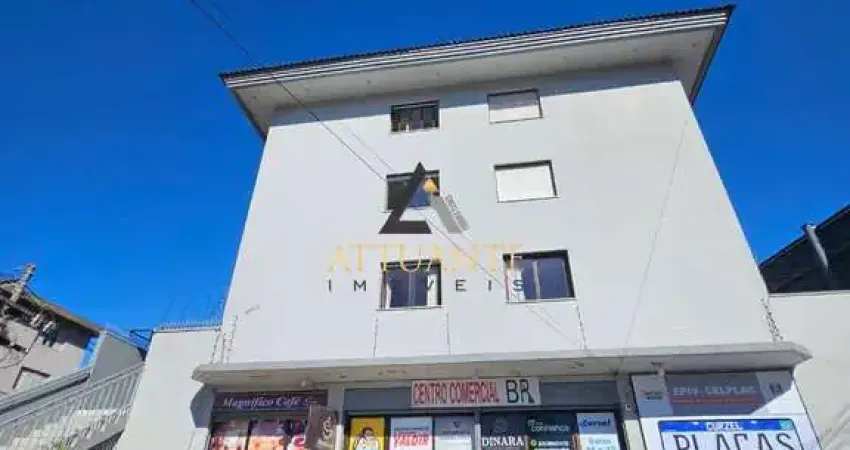 Excelente apartamento mobiliado no Bairro De Lazzer
