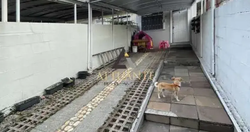 Casa com 2 quartos à venda no Treviso, Caxias do Sul