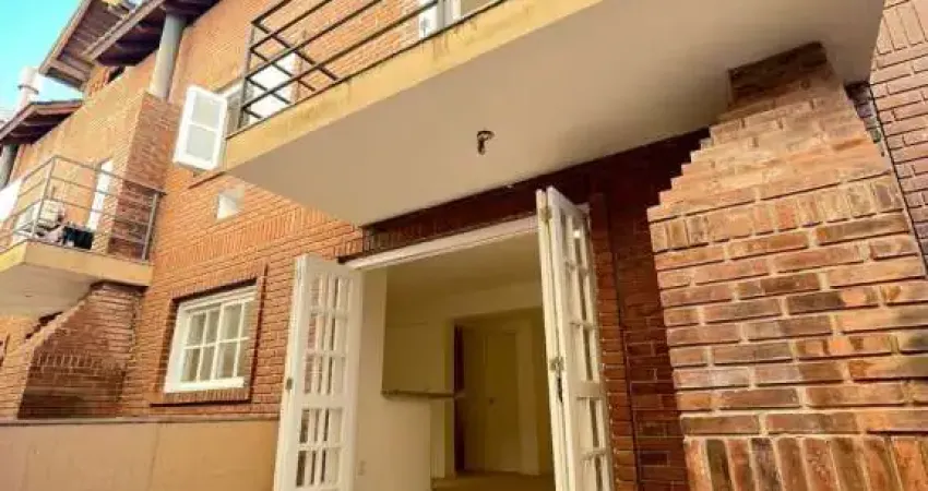 Casa em condomínio fechado com 3 quartos à venda na Rua São Leopoldo, 67, Vila Jardim, Porto Alegre