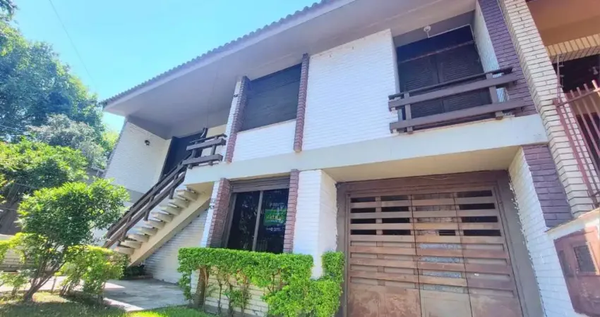 Casa comercial com 3 salas à venda na Gen Couto De Magalhaes, 533, São João, Porto Alegre