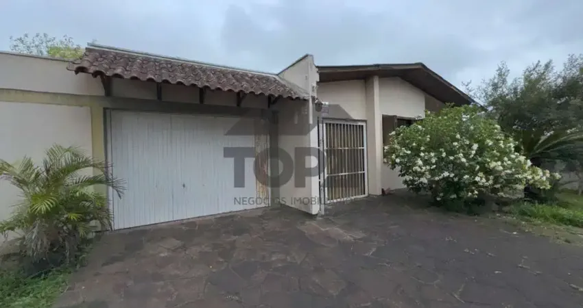 Casa com 3 quartos à venda na Rua Teixeira de Freitas, 761, Santo Antônio, Porto Alegre
