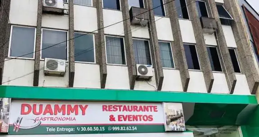 Sala comercial com 2 salas à venda na Avenida Cristóvão Colombo, 1023, Floresta, Porto Alegre