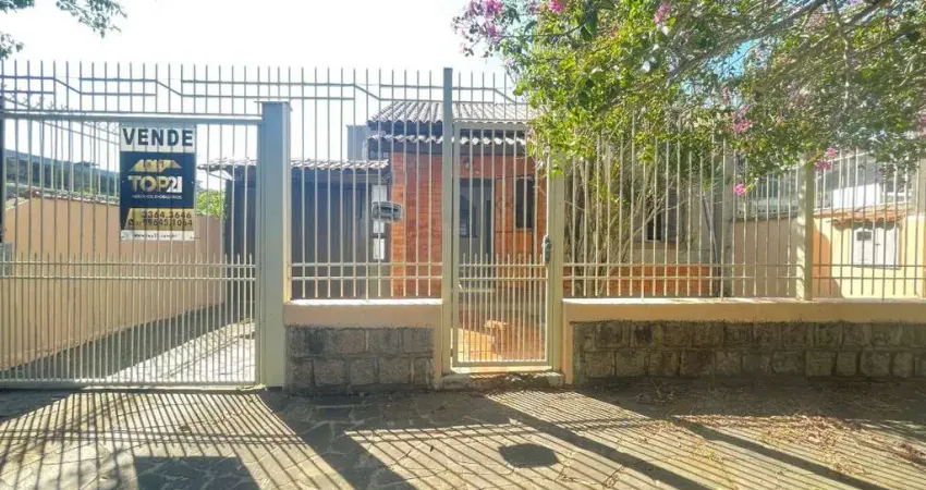 Casa com 3 quartos à venda na Rua Javaes, 75, Sarandi, Porto Alegre