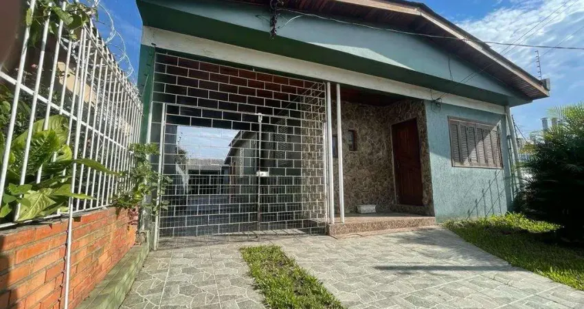 Casa com 3 quartos à venda na Avenida Vinte e Um de Abril, 202, Sarandi, Porto Alegre