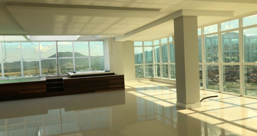 Apartamento de 5 suítes em 50 vezes para pagar ! em meia praia