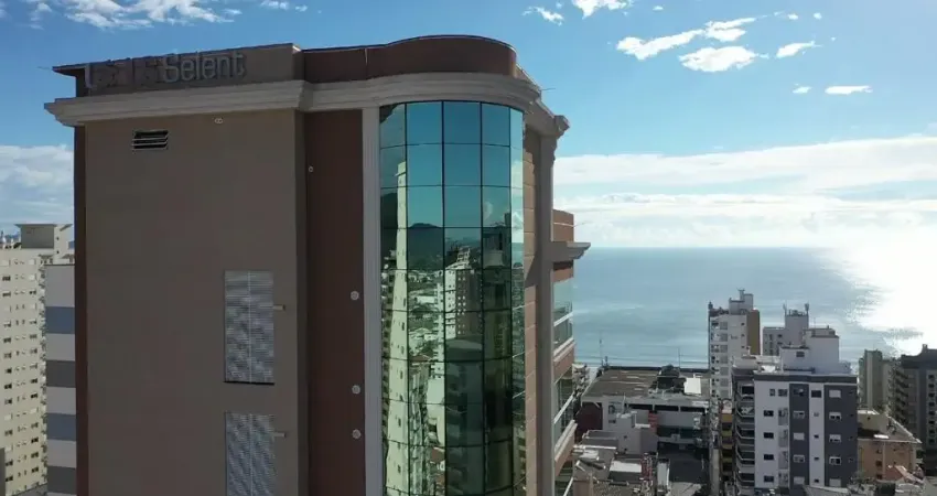 Apartamento com 3 quartos à venda na Rua 252, 145, Meia Praia, Itapema