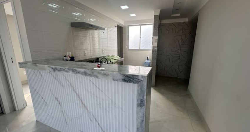 Apartamento à Venda na Praia do Morro em Guarapari ES, há 500m do Mar, na Avenida Paris, Reformado, com 2 Quartos