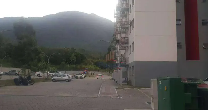 Apartamento com 2 dormitórios à venda, 50 m² por R$ 260.000,00 - Praia de Fora - Palhoça/SC