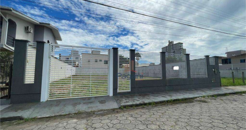 Terreno à venda, 360 m² por R$ 600.000,00 - Centro - Palhoça/SC