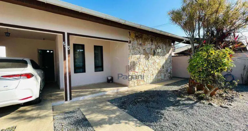 Casa com 3 dormitórios para alugar, 170 m² por R$ 5.000,00/mês - Aririú - Palhoça/SC