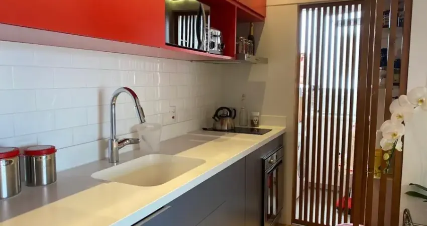 Apartamento parque das rosas – reformado por arquiteta com vista mar e sol da manhã