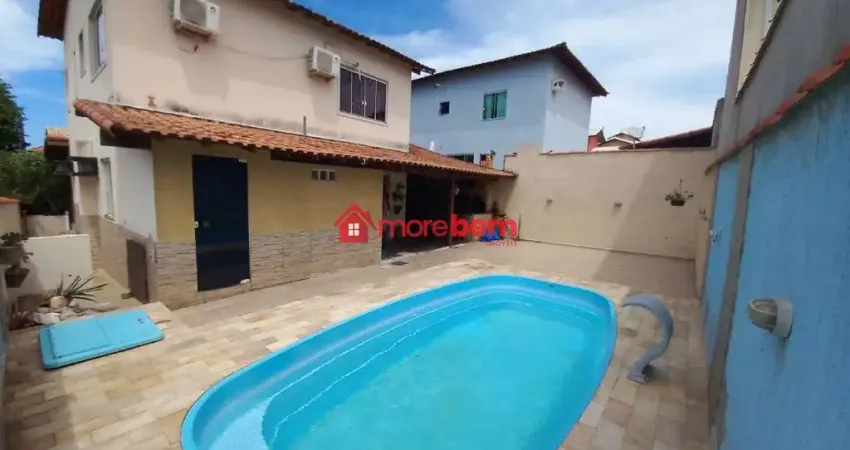 Casa 4 quartos sendo 1 suíte no Condomínio Portal das Flores - São Pedro da Aldeia