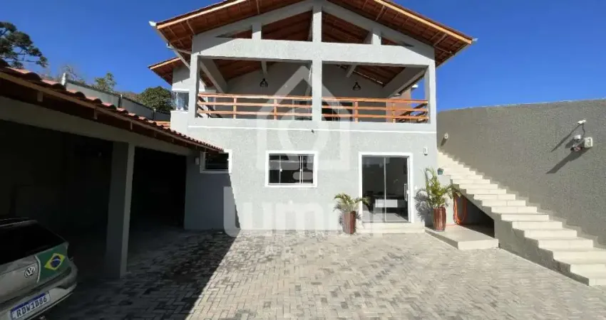 Casa com 3 quartos à venda na Rua Afonso Celso, Uvaranas, Ponta Grossa