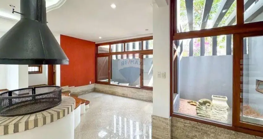 Casa com 4 quartos à venda na Agronomia, Porto Alegre 