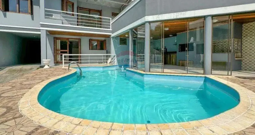 Casa com 4 quartos à venda na Agronomia, Porto Alegre 