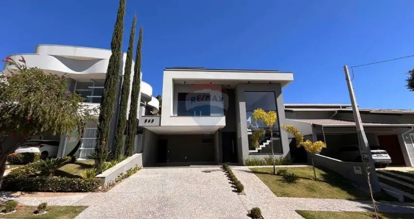 Venda - Casa com Piscina - 3 suítes - 300 mts² - Valinhos/SP