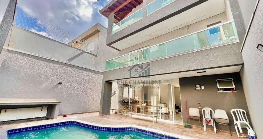 Casa moderna com 3 dormtórios sendo 1 suite , com jakuza piscina garagem pra 6 carros ,venda e locação.