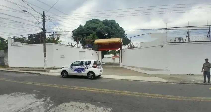 Salão Comercial para Locação em Itaquaquecetuba, Vila Monte Belo, 7 banheiros