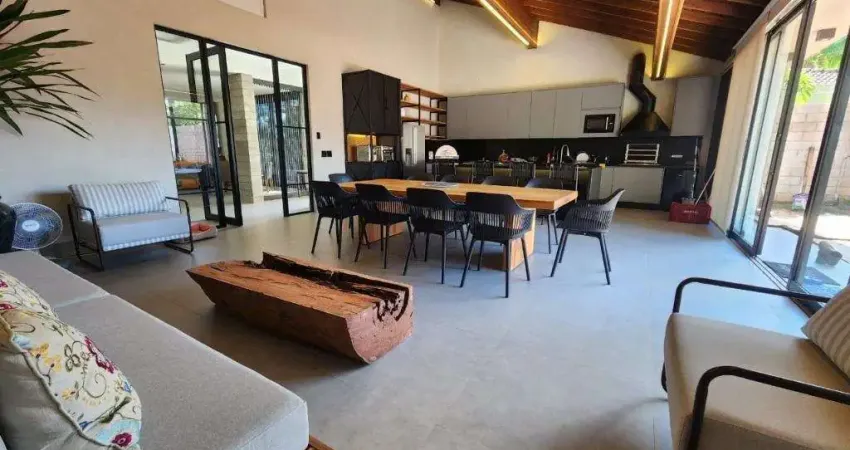 Casa com 4 dormitórios à venda, 500 m² por R$ 4.240.000,00 - Jardim Tereza Cristina - Jundiaí/SP