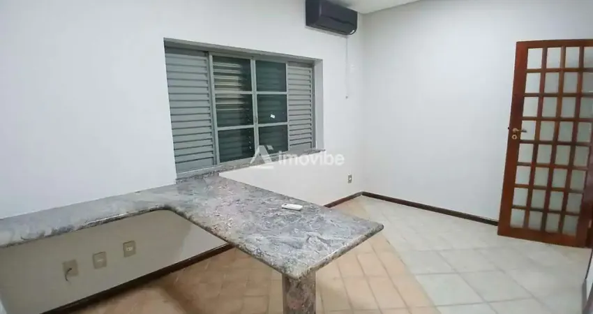 Casa Comercial Com 5 Salas, Ideal para Consultórios, Salão de Beleza/Estética e Escritórios