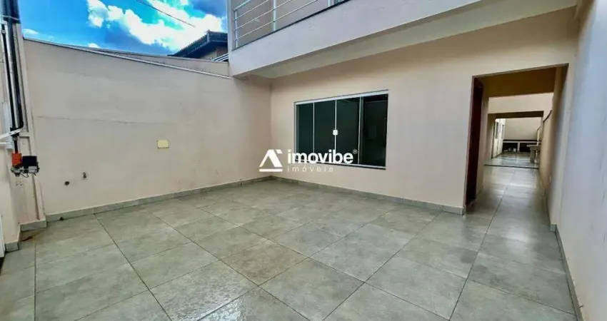 Sobrado com 04 dormitórios e sacada – Residencial Jaguari, Americana/SP