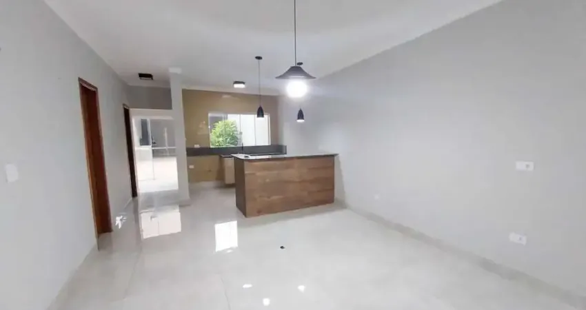 Casa com 3 Dormitórios, Churrasqueira e Vaga de Garagem - Jardim Terramérica, Americana SP