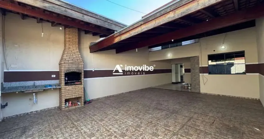 Sobrado à venda no bairro Jaguari, 03 dormitórios com área gourmet