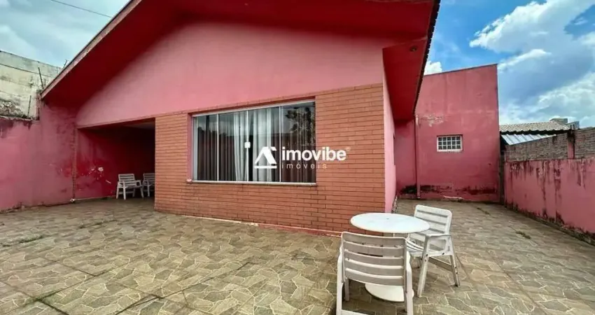 Casa com Potencial Comercial à Venda na Avenida Europa – Espaço, Renda e Localização Estratégica