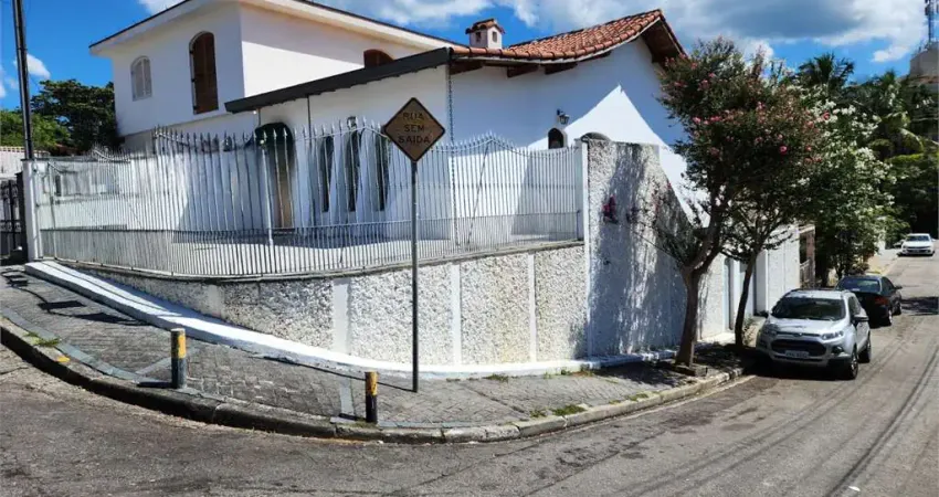 CASA TÉRREA A VENDA NO TREMEMBÉ, PRÓXIMA AO HORTO FLORESTAL - 4 DORMS (1 SUÍTE) E 5 VAGAS.