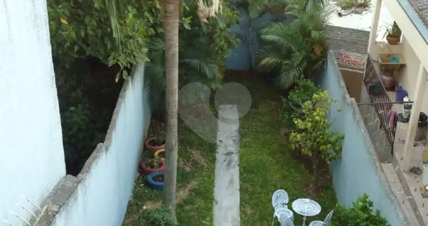 Sobrado a venda no bairro Isolina Mazzei de 3 quartos 2 vagas