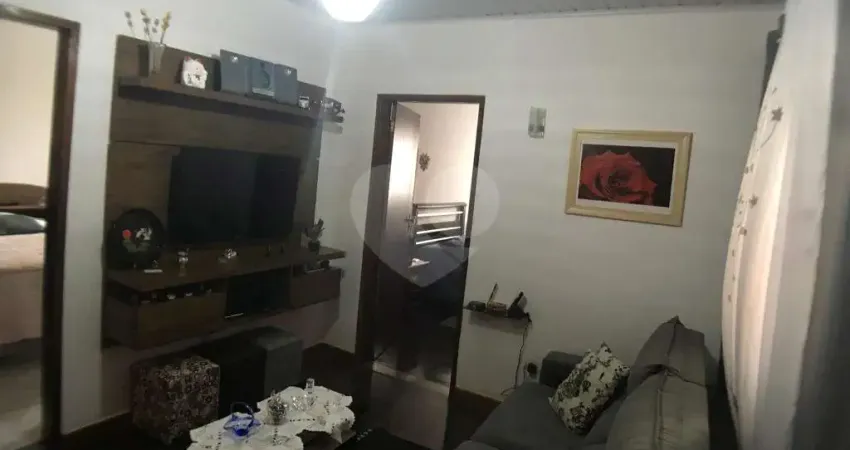 Casa com 3 quartos à venda na Rua Capitão Francisco Lipi, Parada Inglesa, São Paulo