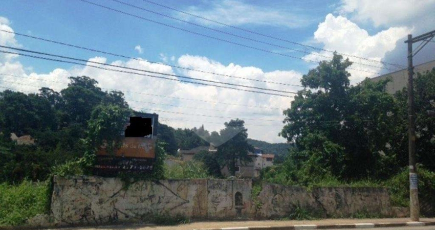 Terreno com 1300 m² próximo ao Parque  Horto Florestal