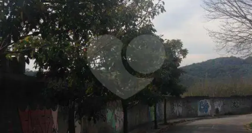 Terreno à venda na Rua Conchita, Horto, São Paulo