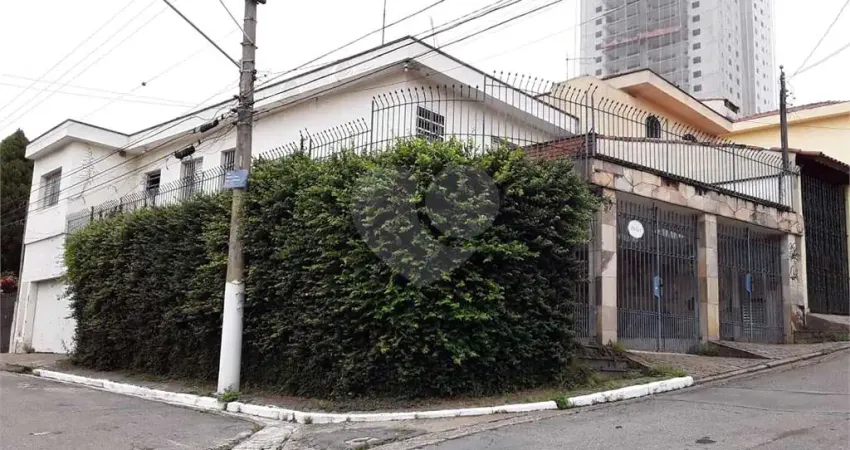 Sobrado à venda próximo ao Shopping Anália Franco