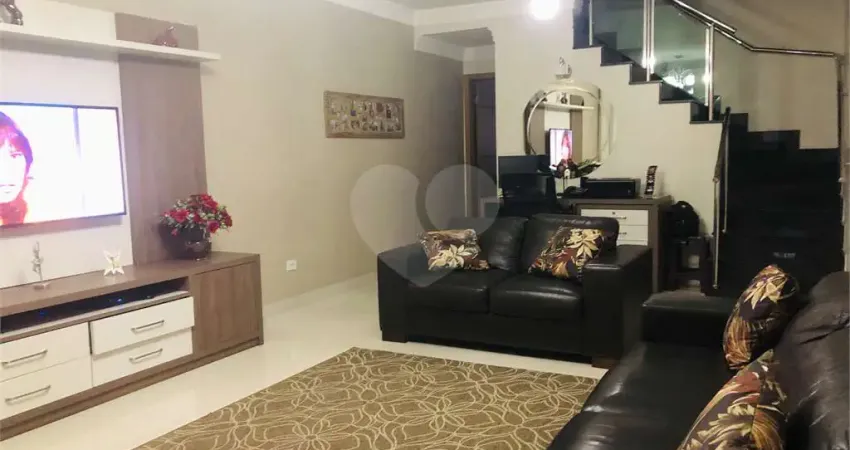 Sobrado em Santana com 3 dormitórios sendo 1 suite