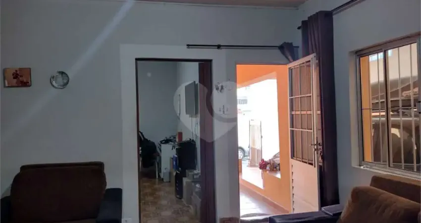 OPORTUNIDADE Casa com 3 dormitórios na Vila Guilherme